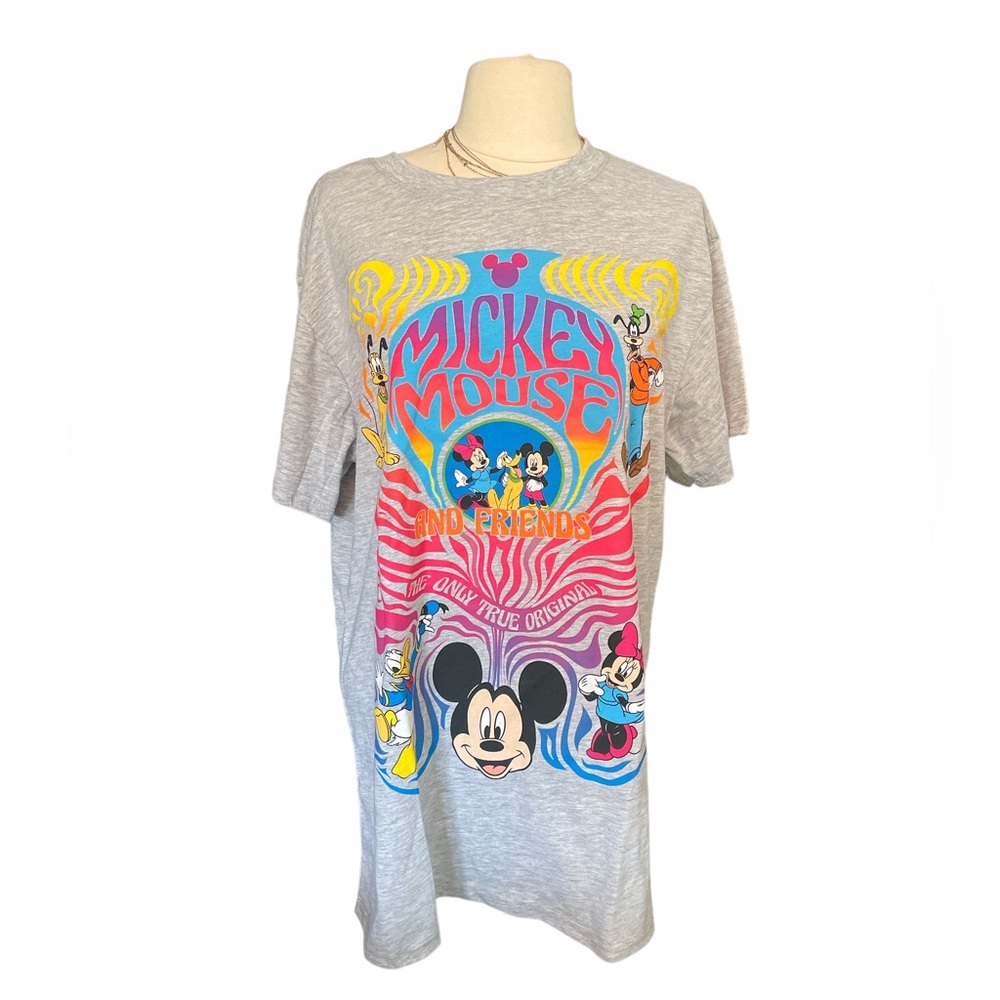 Disney Mickey & Friends T-Shirt Sz XL Nwot
